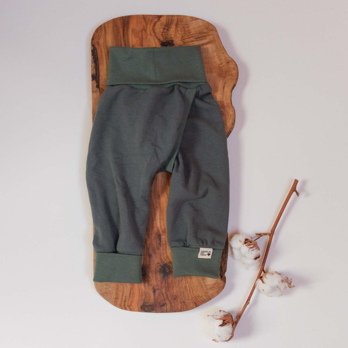 Kuschelige Split-Pants aus Bio-Baumwolle