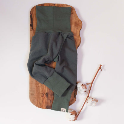Kuschelige Split-Pants aus Bio-Baumwolle